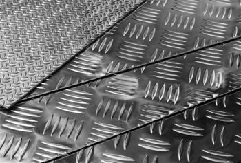 Рифлённый лист Нержавейка марки 201